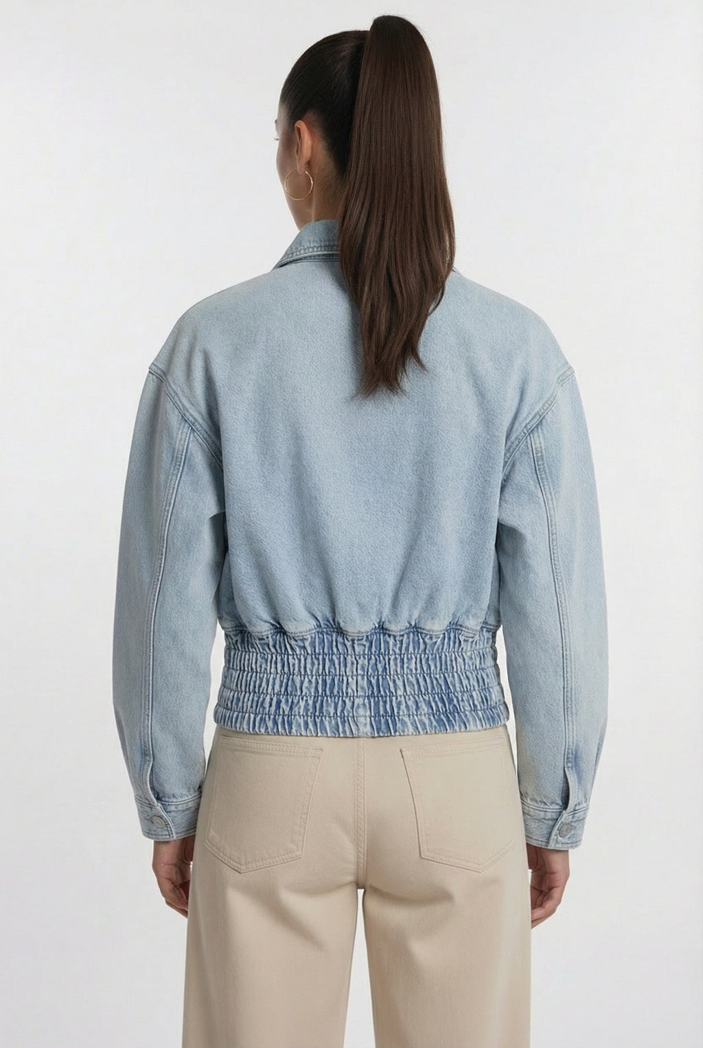 Denimjacke mit klassischem Schnitt