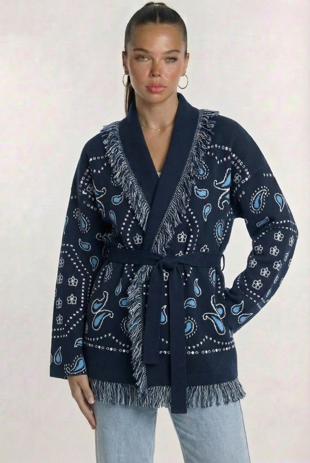 Klassische Strickjacke