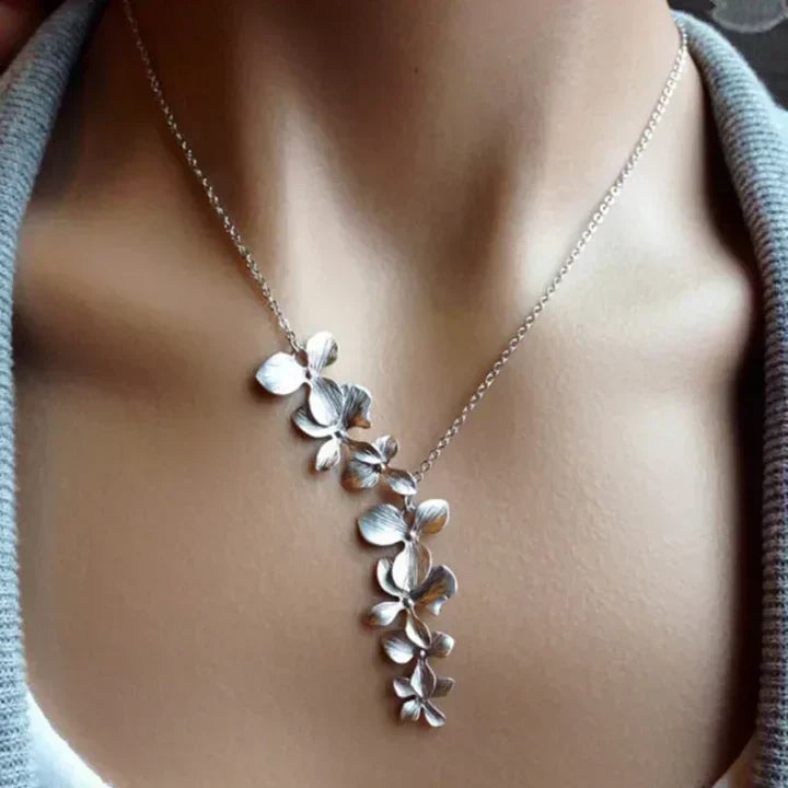 Vintage Floral Silber Halskette für Frauen - Renate