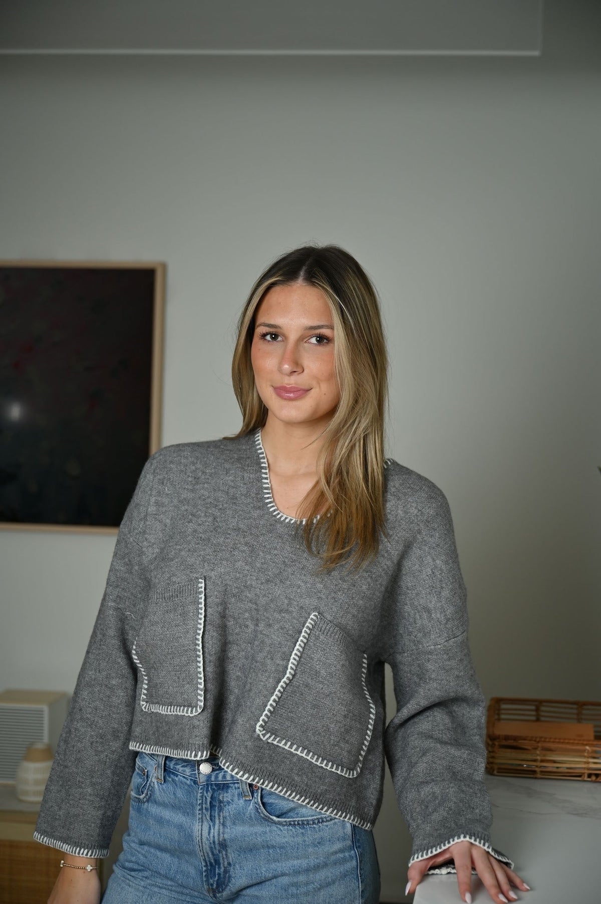 Pullover in Grau mit cleanem Design