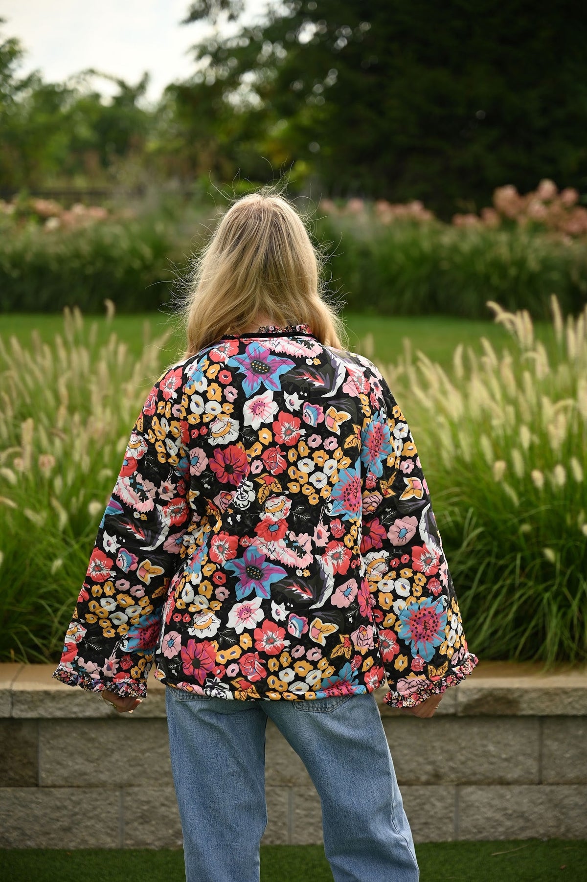 Jacke mit Blumenmuster