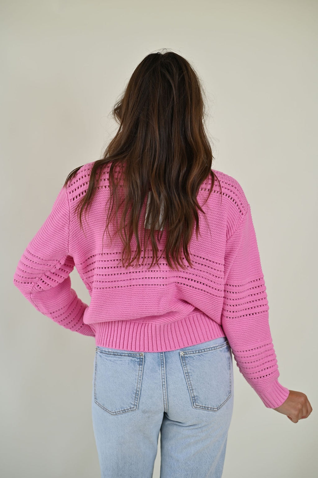 Pullover mit feinem Streifenmuster