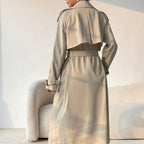 Langer Trenchcoat für Damen mit doppeltem Revers und verstellbarem Gürtel - Maelis