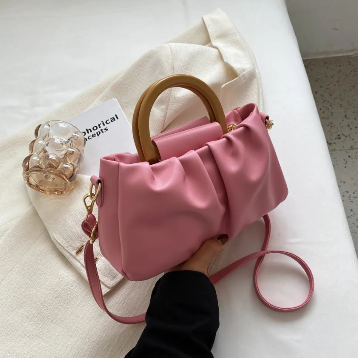 Damenhandtasche aus Leder mit Rüscheneffekt, moderner Stil - Amélie