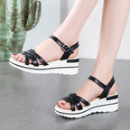 Minimalistische gekreuzte Damen Plateausandalen - Irina