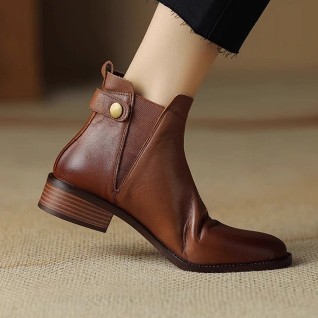Flache Damenstiefel mit Gummizug im Chelsea-Stil aus Leder - Keira