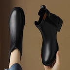 Flache Damenstiefel mit Gummizug im Chelsea-Stil aus Leder - Keira