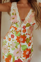 July - Bedrucktes Spitzen-Maxikleid mit V-Ausschnitt