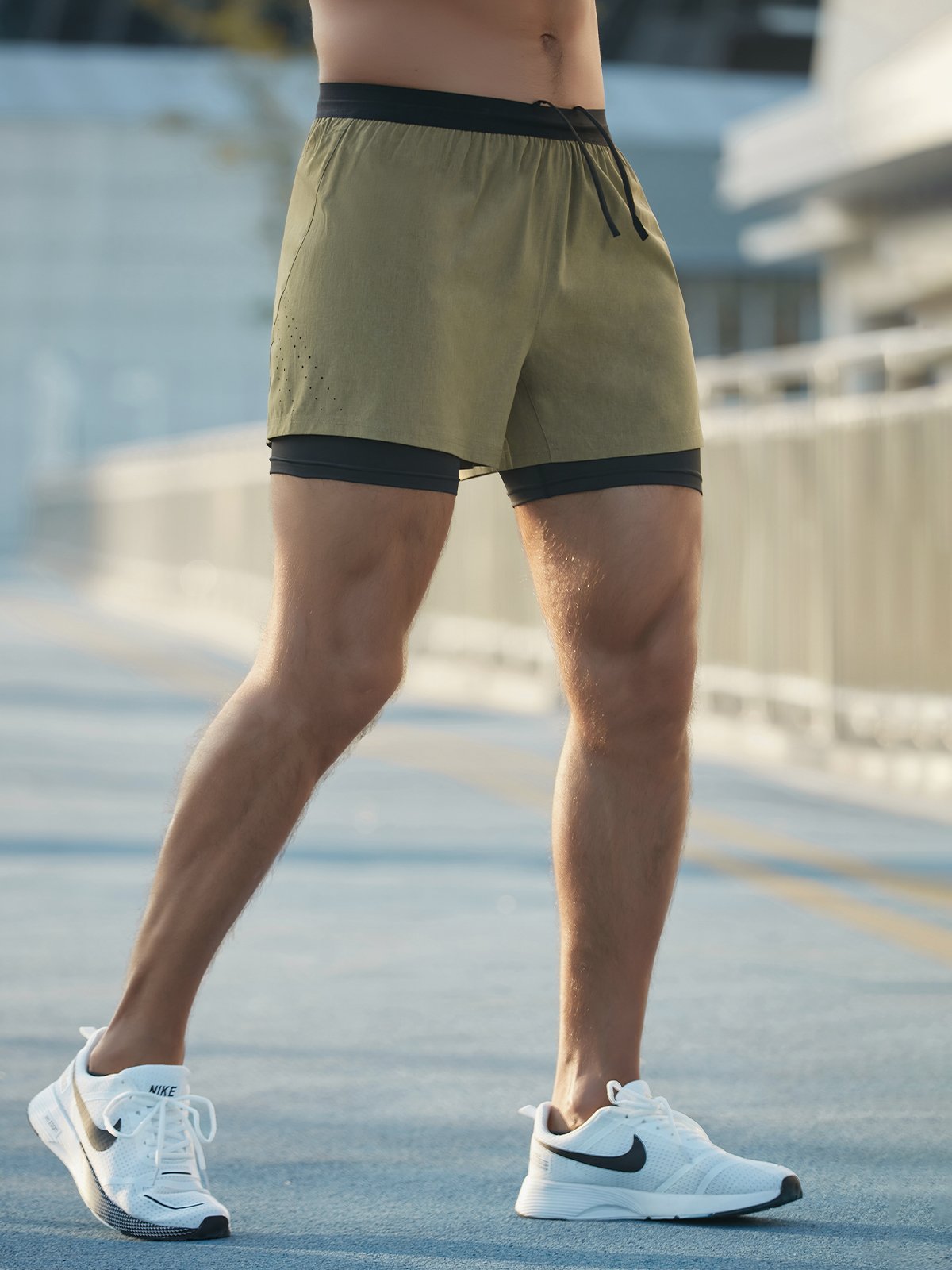 Shorts Base 2 in 1 Gefüttert