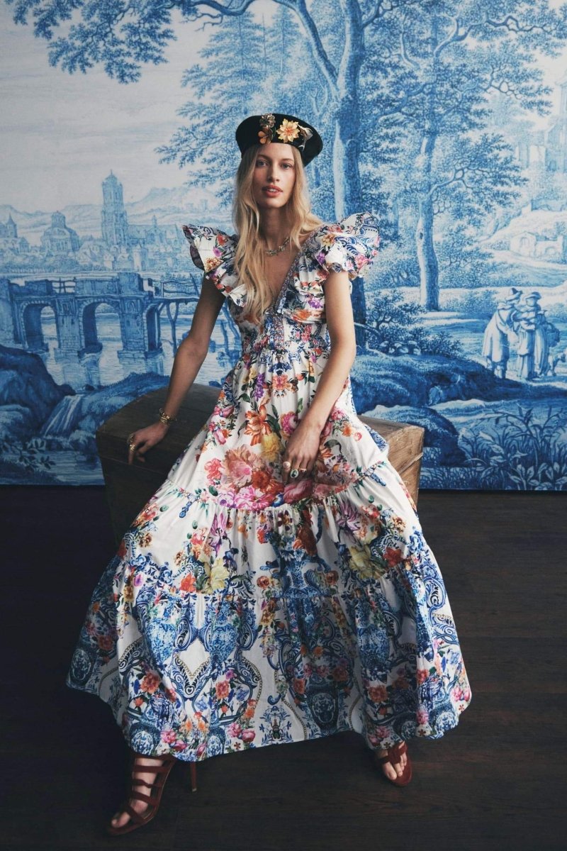 Juni - Maxikleid mit Blumenmuster und Rüschen