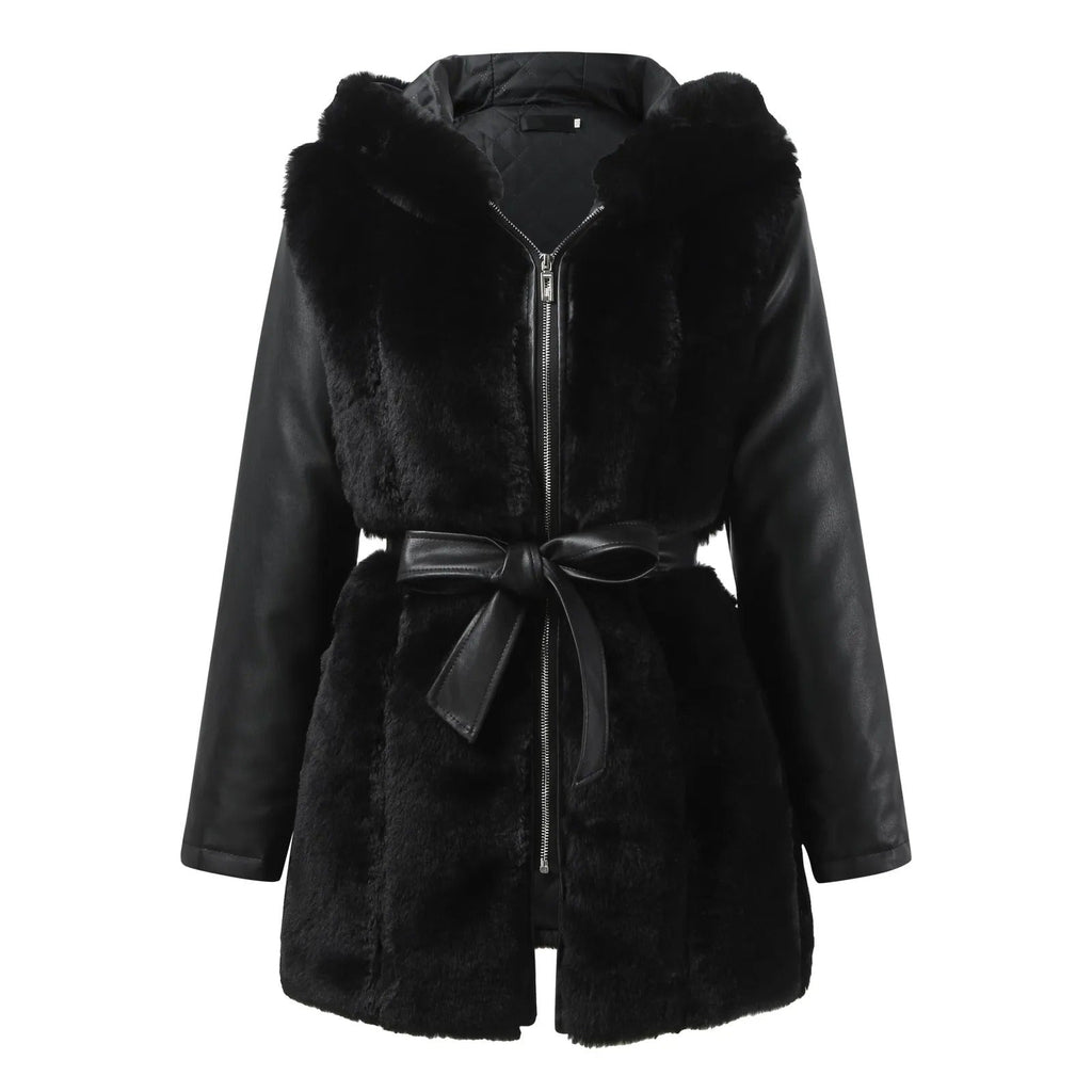 Stilvolle Kunstlederjacke mit Kunstfellkragen