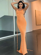 Allison - Schmal geschnittenes Kleid mit offenem Rücken