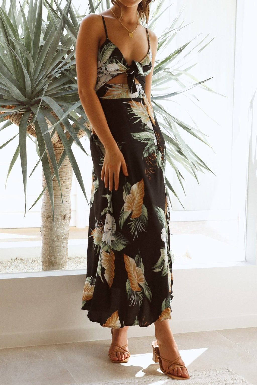 Margot - Bedrucktes, geknotetes Maxi-Slipkleid