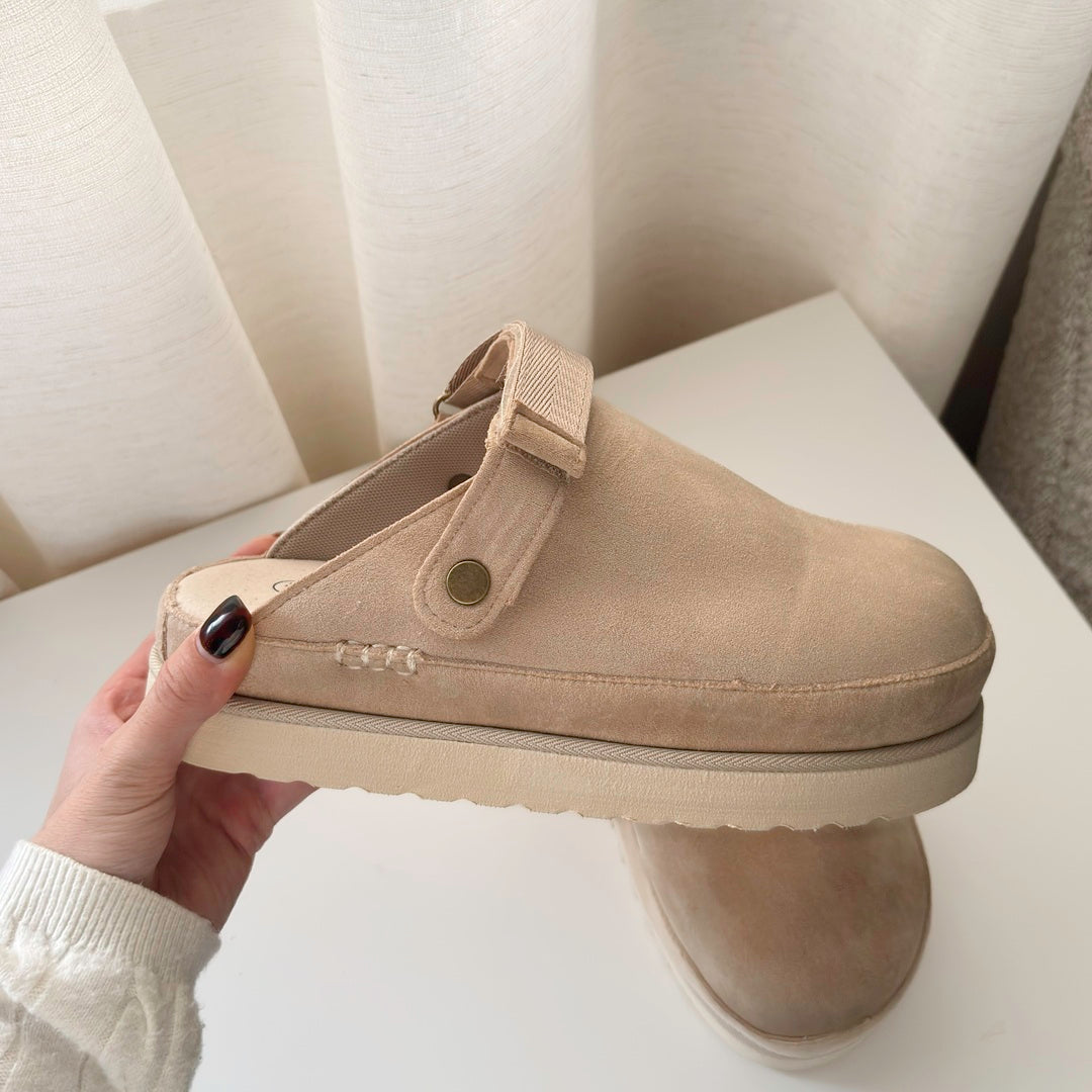 Damen Clogs aus Wildleder verstellbarer Riemen - Mia