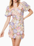 Flora - Pastellfarbenes Florales Kleid
