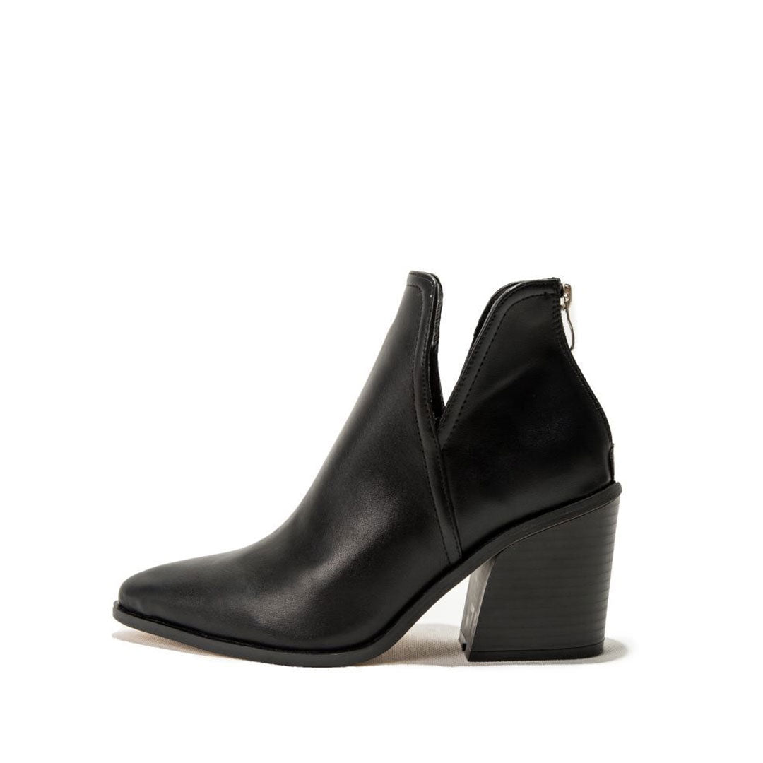 Amelia - Retro Kunstleder spitze Zehe Kerbe Chunky Heel Ankle Stiefel