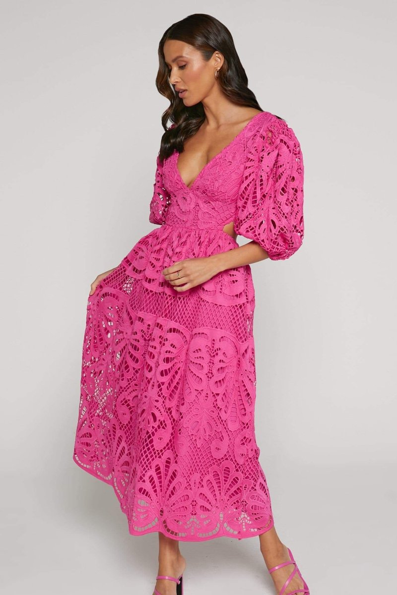 Sandra - Midikleid mit bestickter Spitze und Cut-Outs