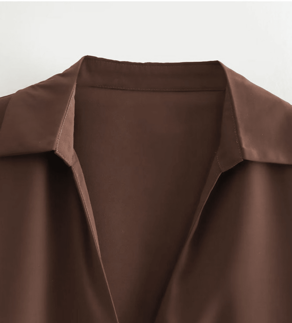 Fara - Elegante Satin Wickelbluse