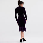 Clara - Sehr tief ausgeschnittenes Minikleid aus Samt mit Mesh-Einsätzen