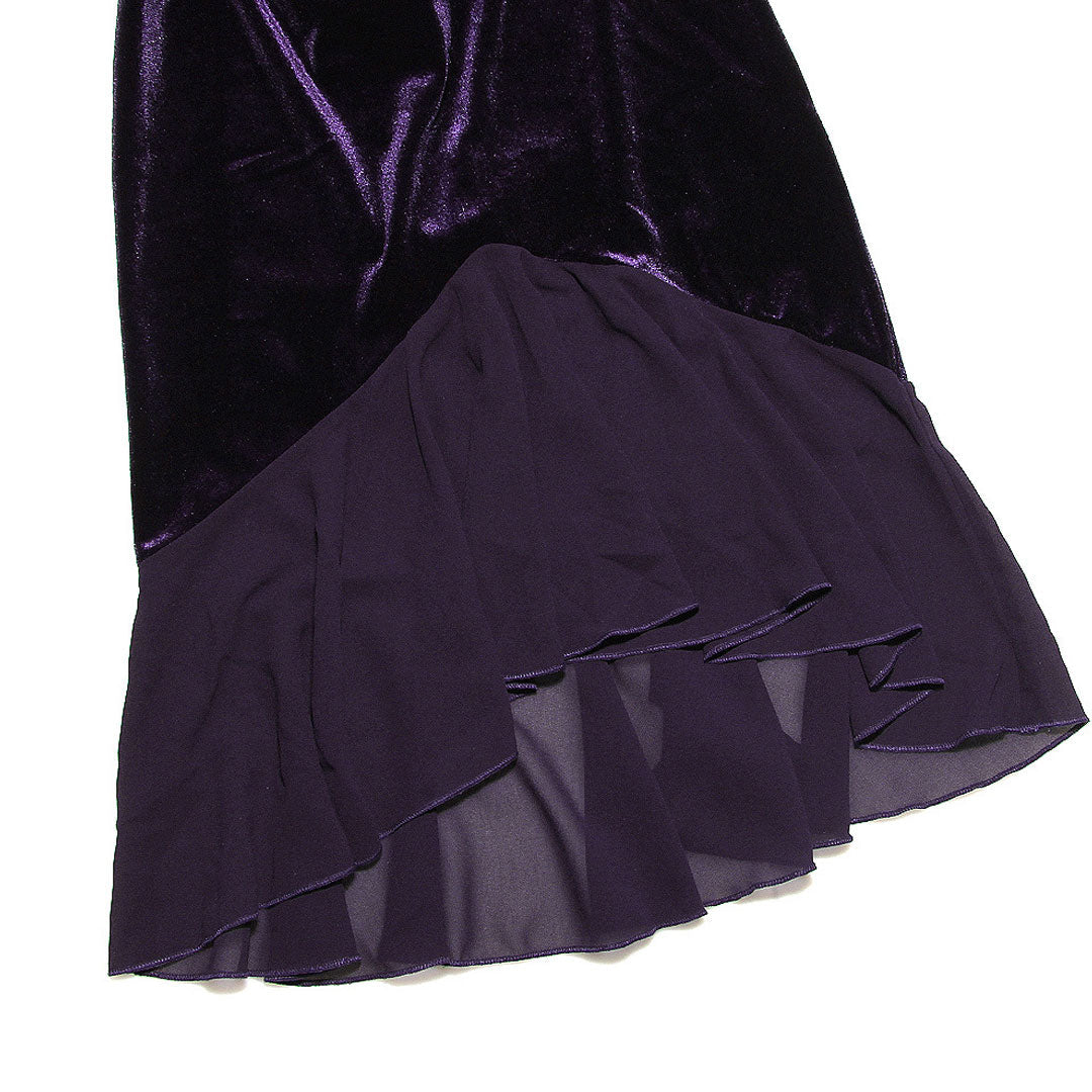 Clara - Sehr tief ausgeschnittenes Minikleid aus Samt mit Mesh-Einsätzen