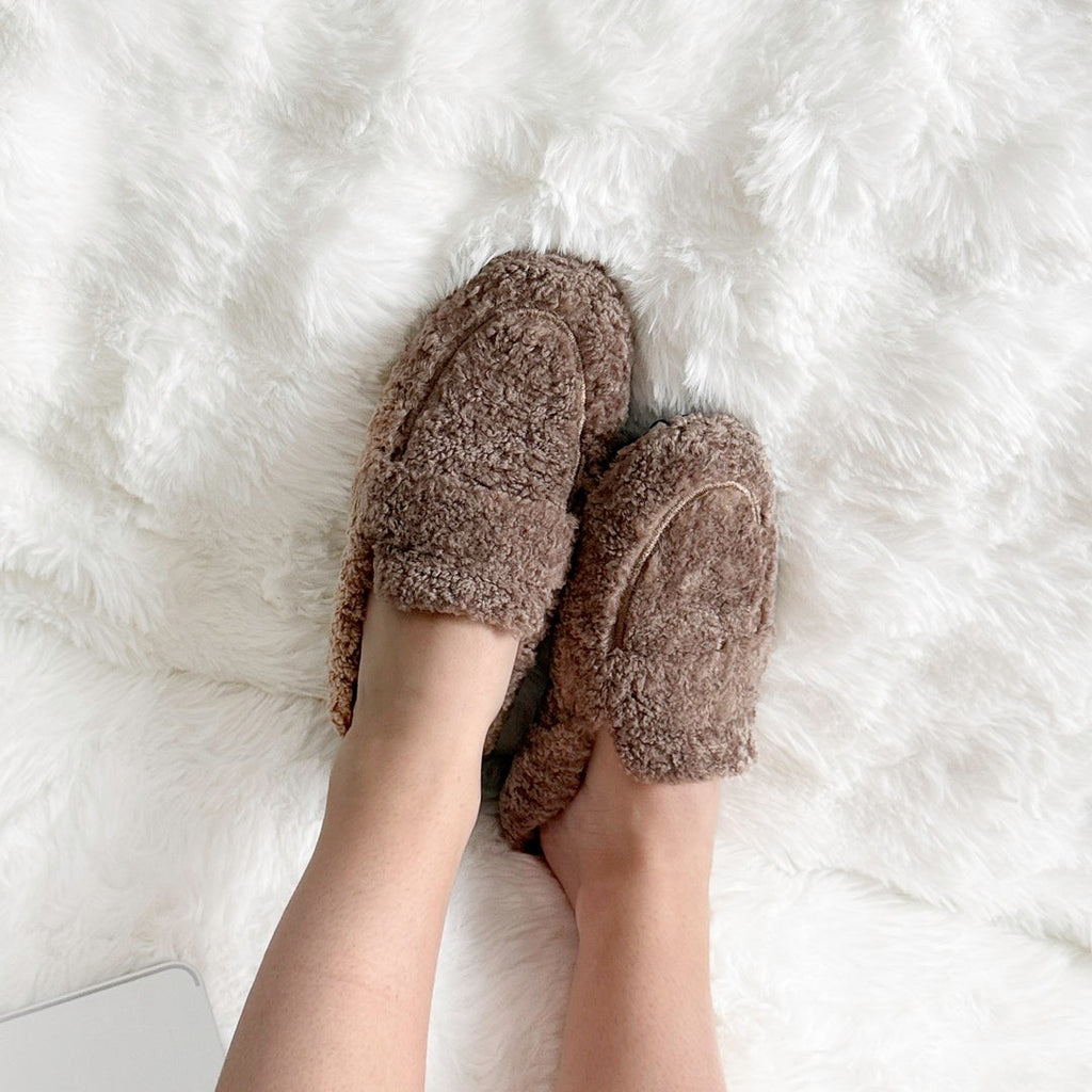 Plüschpantoffeln für Frauen mit Wickeloptik - Ylva