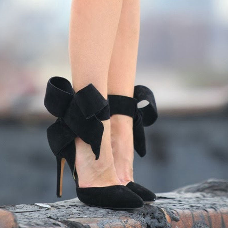 Hanna - Vintage Wildleder Stiletto Heels mit spitzer Zehe und Knöchelriemen