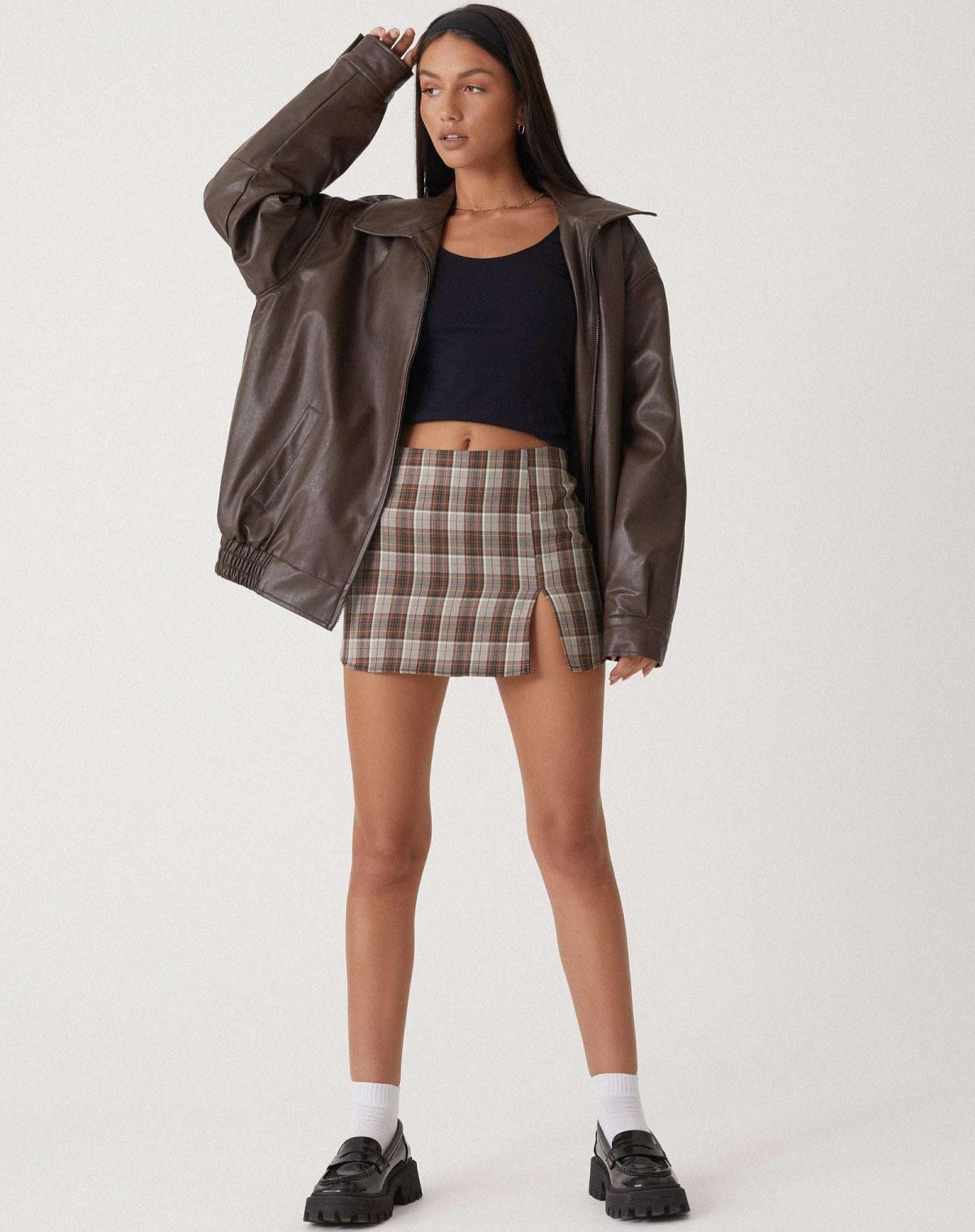 Moderne Lederjacke im Oversize-Schnitt